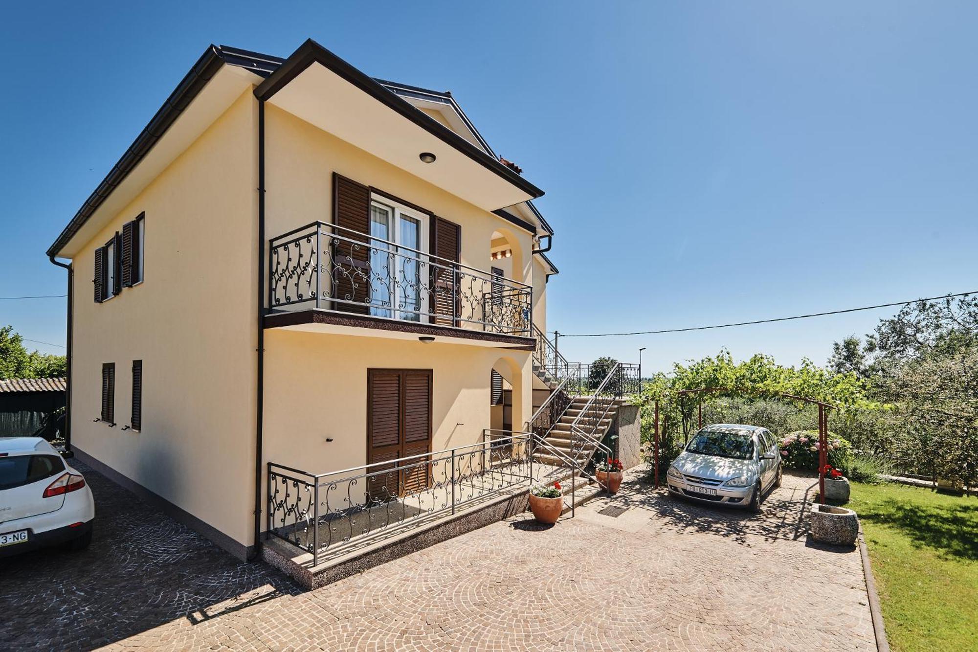 Apartment Ana Бртонигла Экстерьер фото