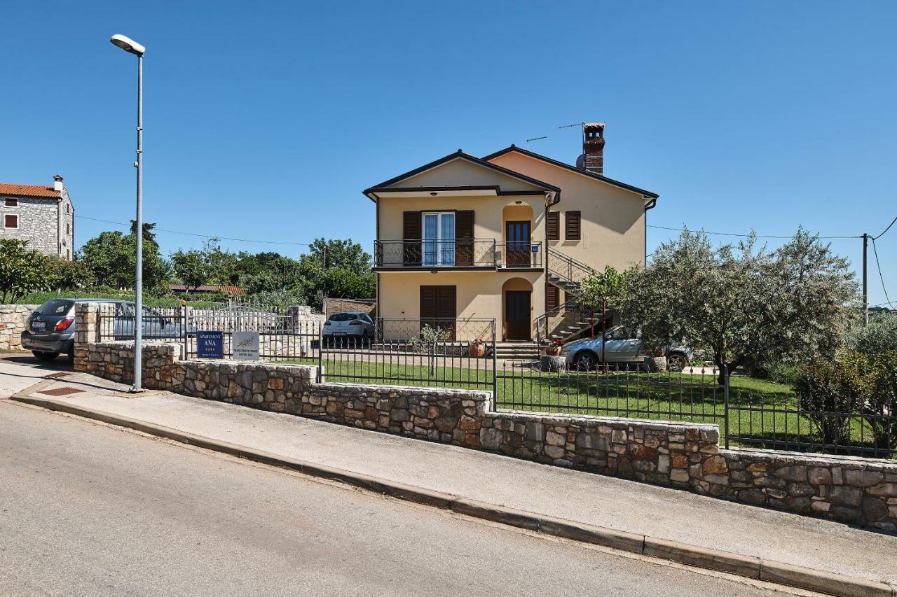 Apartment Ana Бртонигла Экстерьер фото
